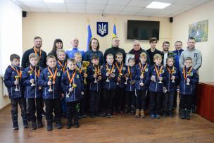 Привітання з перемогою футбольних команд Петрівської громади